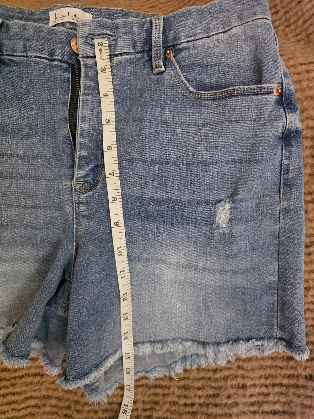 Nicole Miller New York Stretch High-Rise Light Blue Denim Shorts with Frayed Hem - Picture 11 of 11